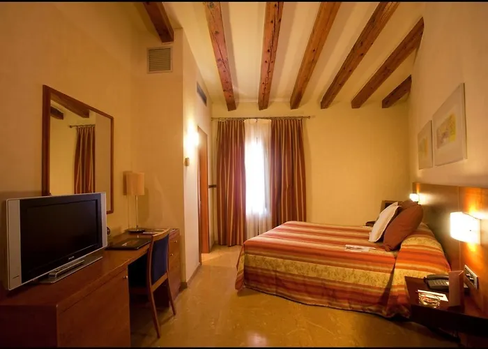 Sercotel Palacio De Tudemir Отель Ориуэла